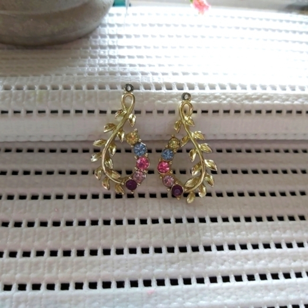 Beautiful jewelled  dangle earrings*SIGNED*